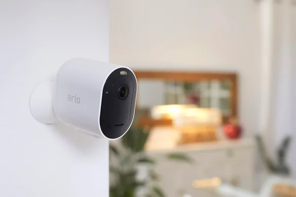 Arlo-kamera inomhus