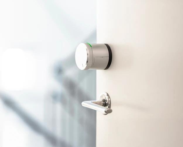 Installation av LockGuard ingår vid beställning av Verisure hemlarm Installation av LockGuard ingår vid beställning av Verisure hemlarm